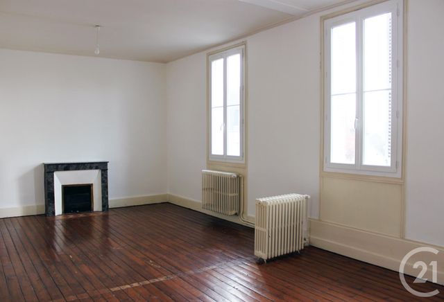 Afficher la photo en grand Appartement F3 à louer - 4 pièces - 95.0 m2 - CHATELLERAULT - 86 - POITOU-CHARENTES - Century 21 A.B.C.
