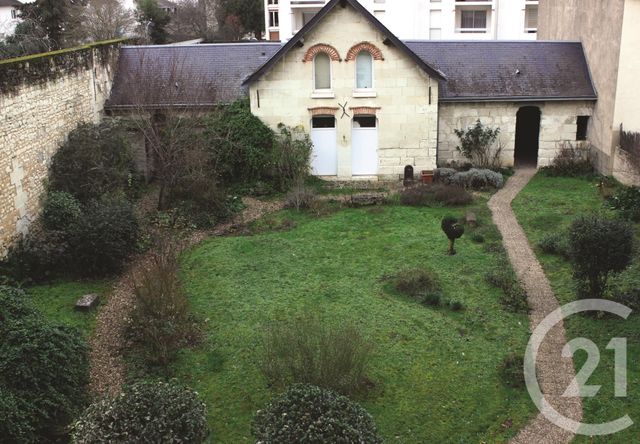 Afficher la photo en grand Appartement F3 à louer - 4 pièces - 95.0 m2 - CHATELLERAULT - 86 - POITOU-CHARENTES - Century 21 A.B.C.