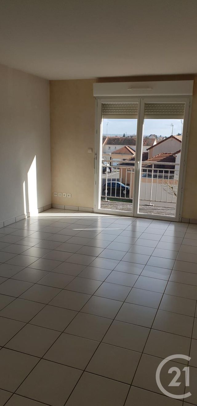 Afficher la photo en grand appartement à louer - 2 pièces - 48.0 m2 - CHATELLERAULT - 86 - POITOU-CHARENTES - Century 21 A.B.C.