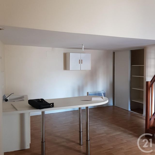 Appartement T4 à vendre - 4 pièces - 85.14 m2 - CHATELLERAULT - 86 - POITOU-CHARENTES - Century 21 A.B.C.