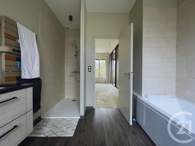 maison à vendre - 7 pièces - 172.92 m2 - LES ORMES - 86 - POITOU-CHARENTES - Century 21 A.B.C.